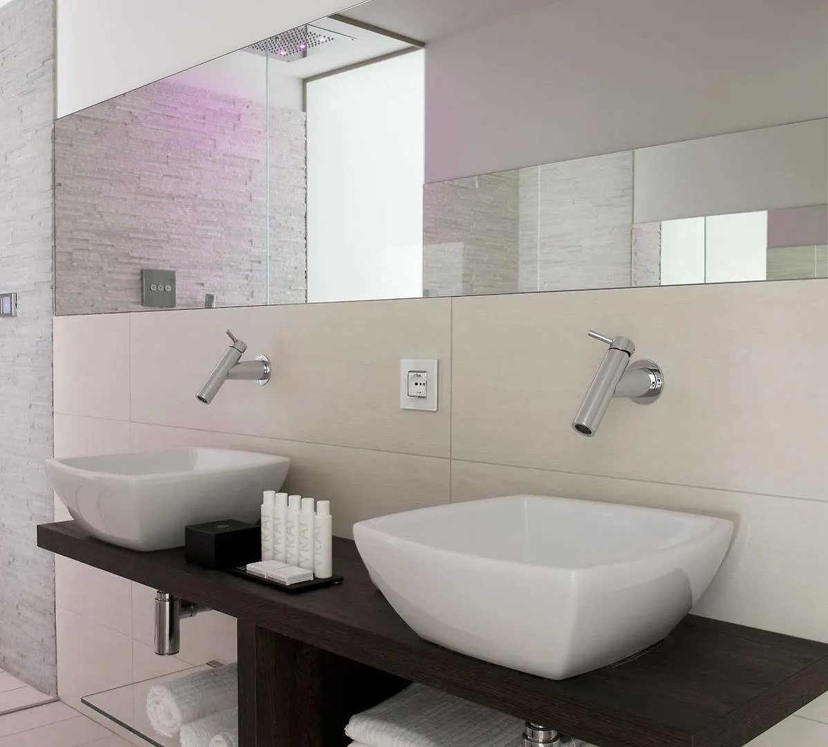 Aparthotel Duomo Milano İtalya