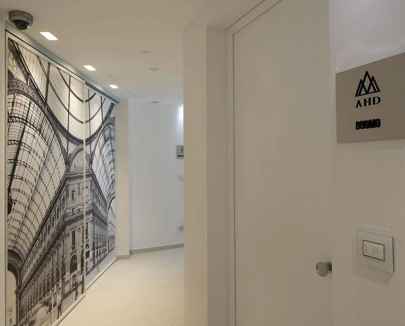**  Aparthotel Duomo Milano İtalya